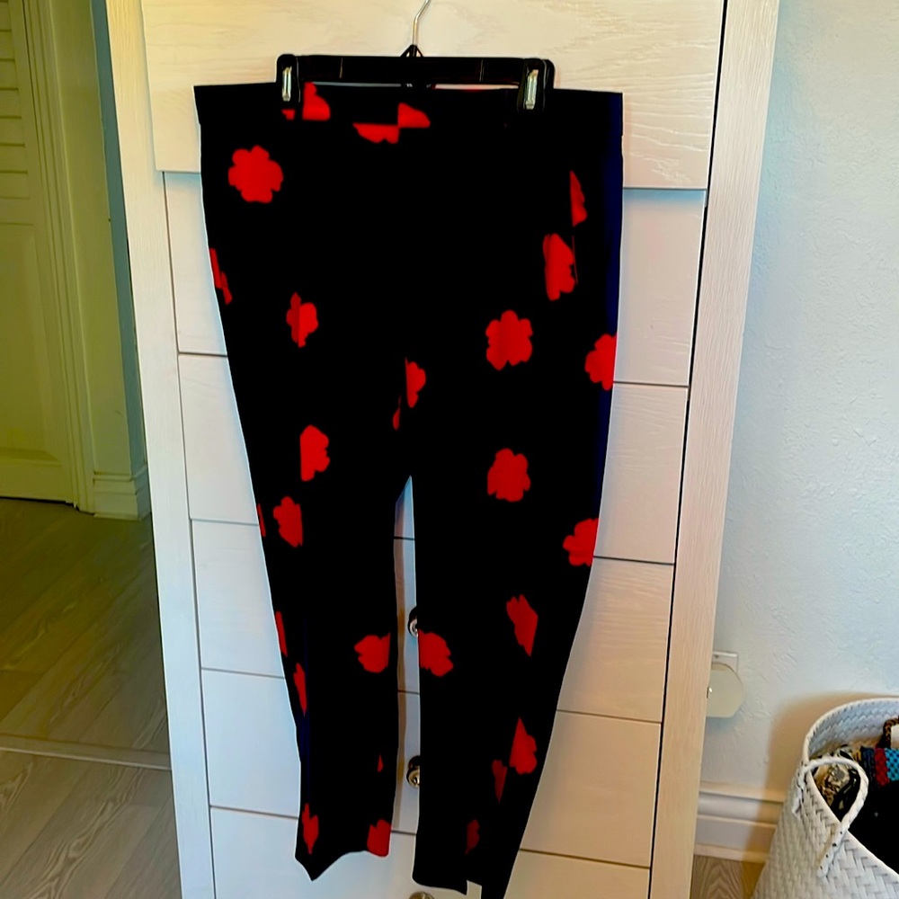 Banana Republic pants size 12 navy blue red Flower print Avery Fit straight leg